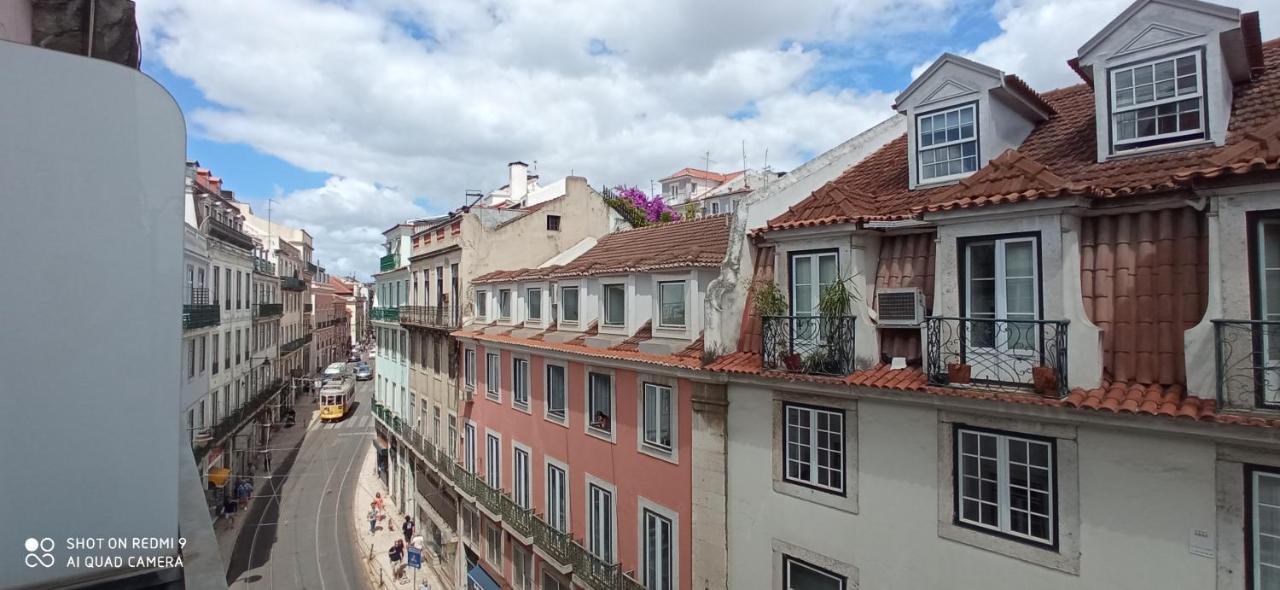 Chiado Happy *