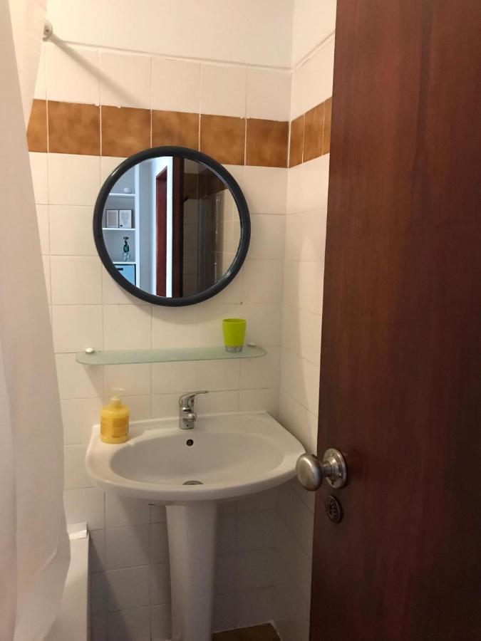 A Lovely 2 Bedroom Near Sintra Apartment *