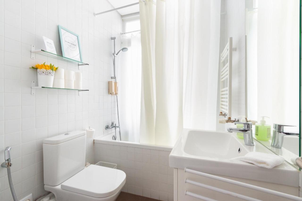 Сasa de vacaciones Bright Center, 10m From Subway, 6 Rooms, Up To 20 Ppl