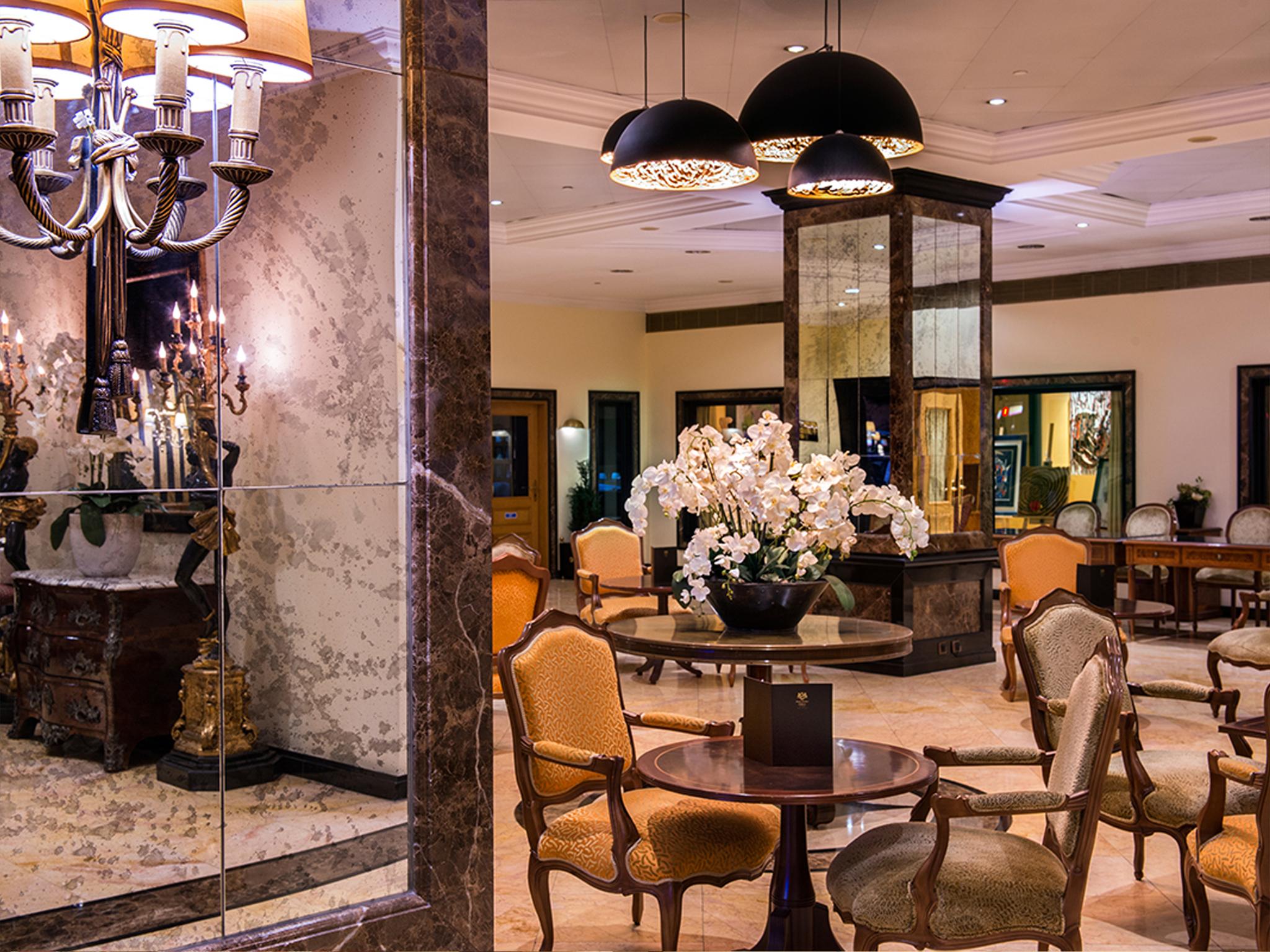Dom Pedro Hotel