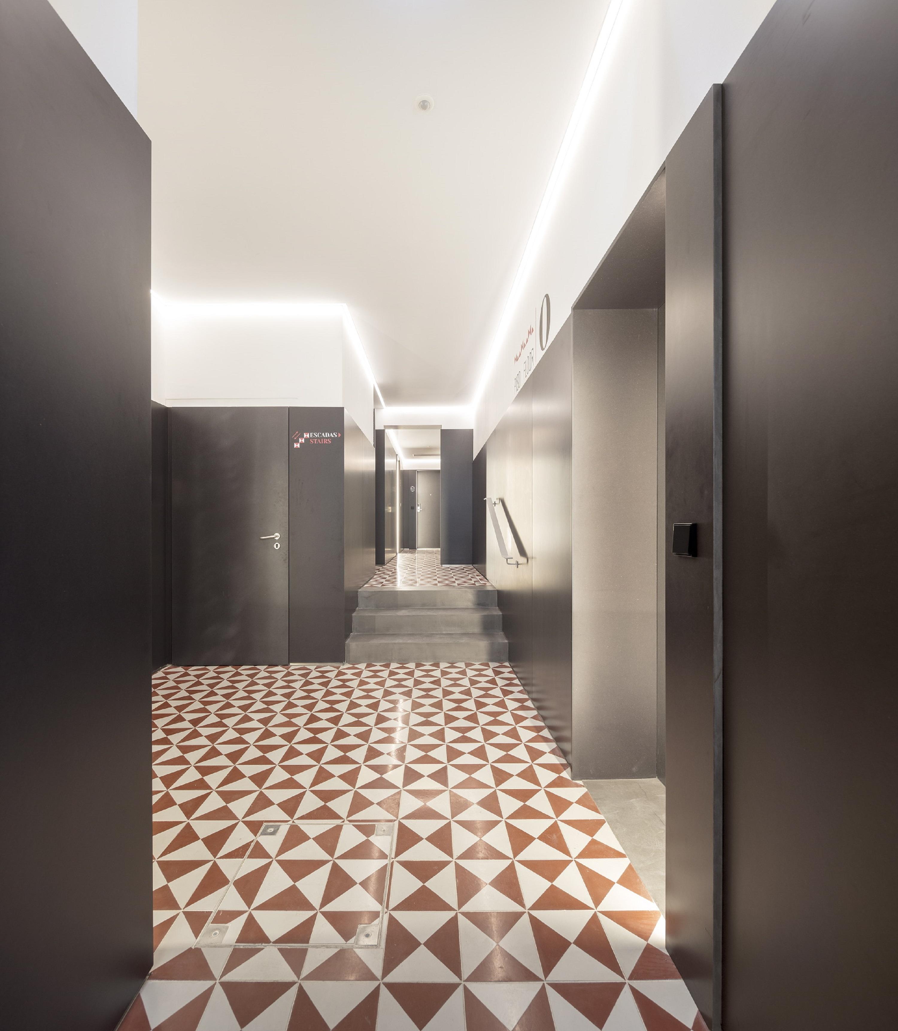 Serviced - Chiado Emenda