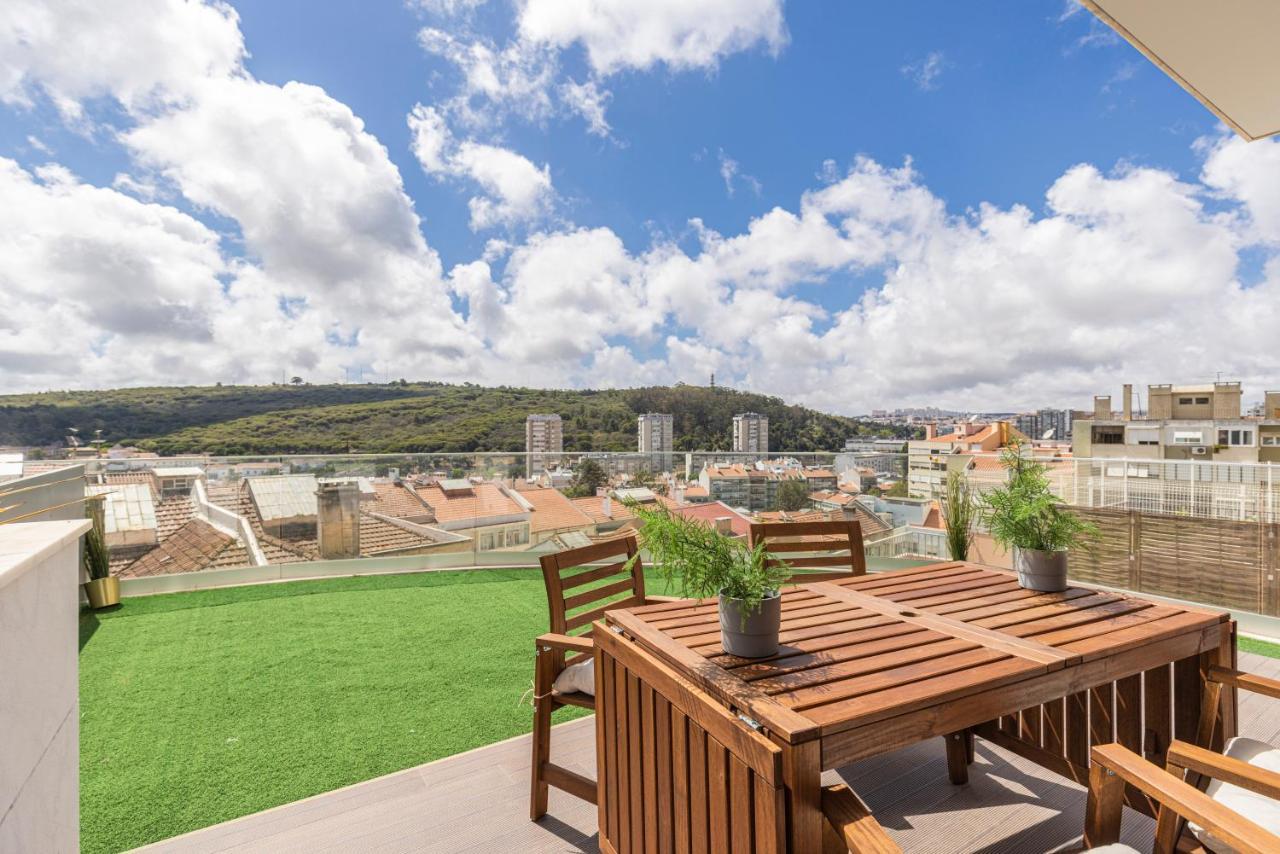 Fabulous Terrace Over Monsanto By Innkeeper