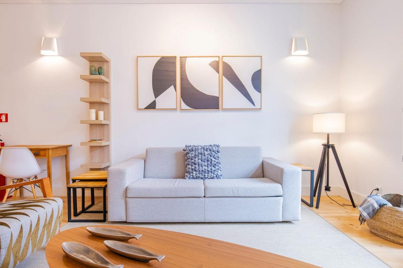 Modern Rustic Flat In Santos By Lovelystay Lisboa