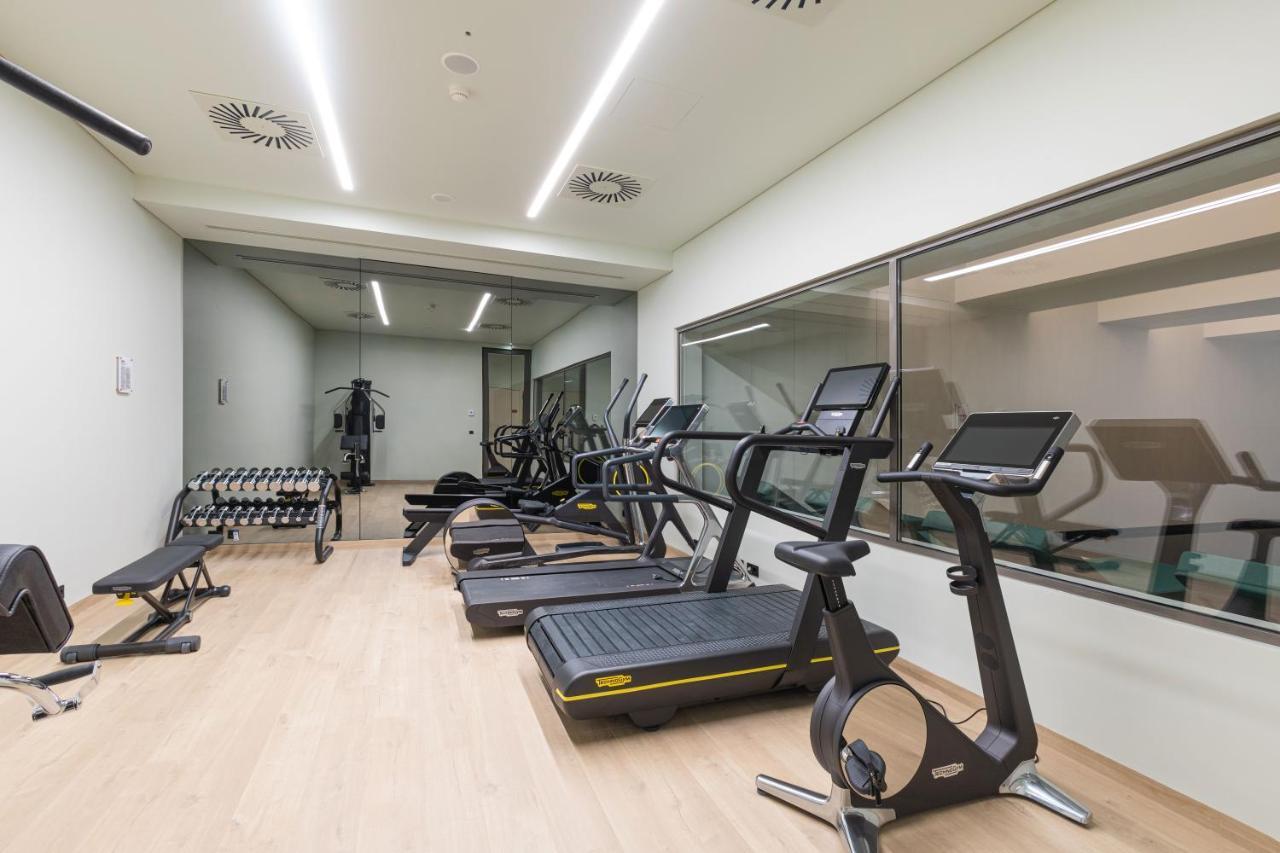 Luster Hotel 4*