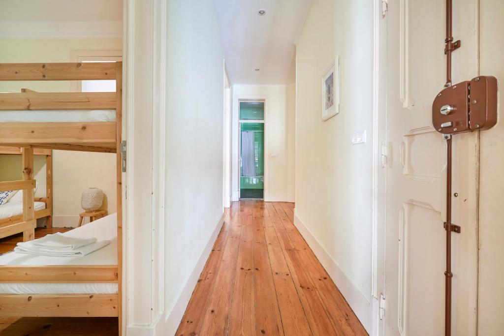 Renovated Spacious Baixa Apartment, By Timecooler Lisboa