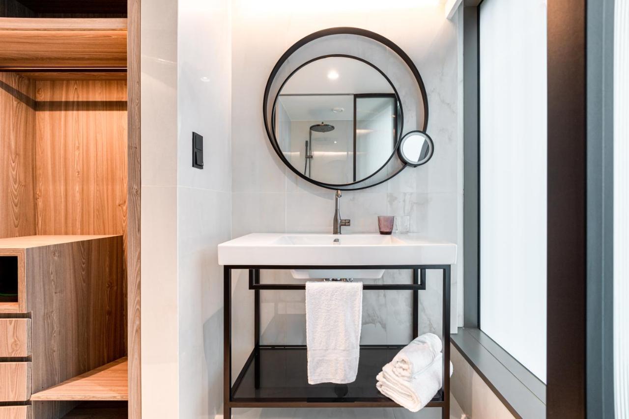 Luster Hotel 4*