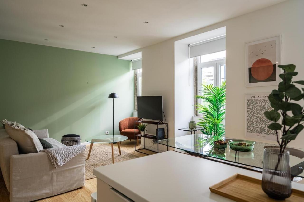 Apartamento Whome Chic 2-bed Near Santos & Alcantara Perfect For Families & Couples *