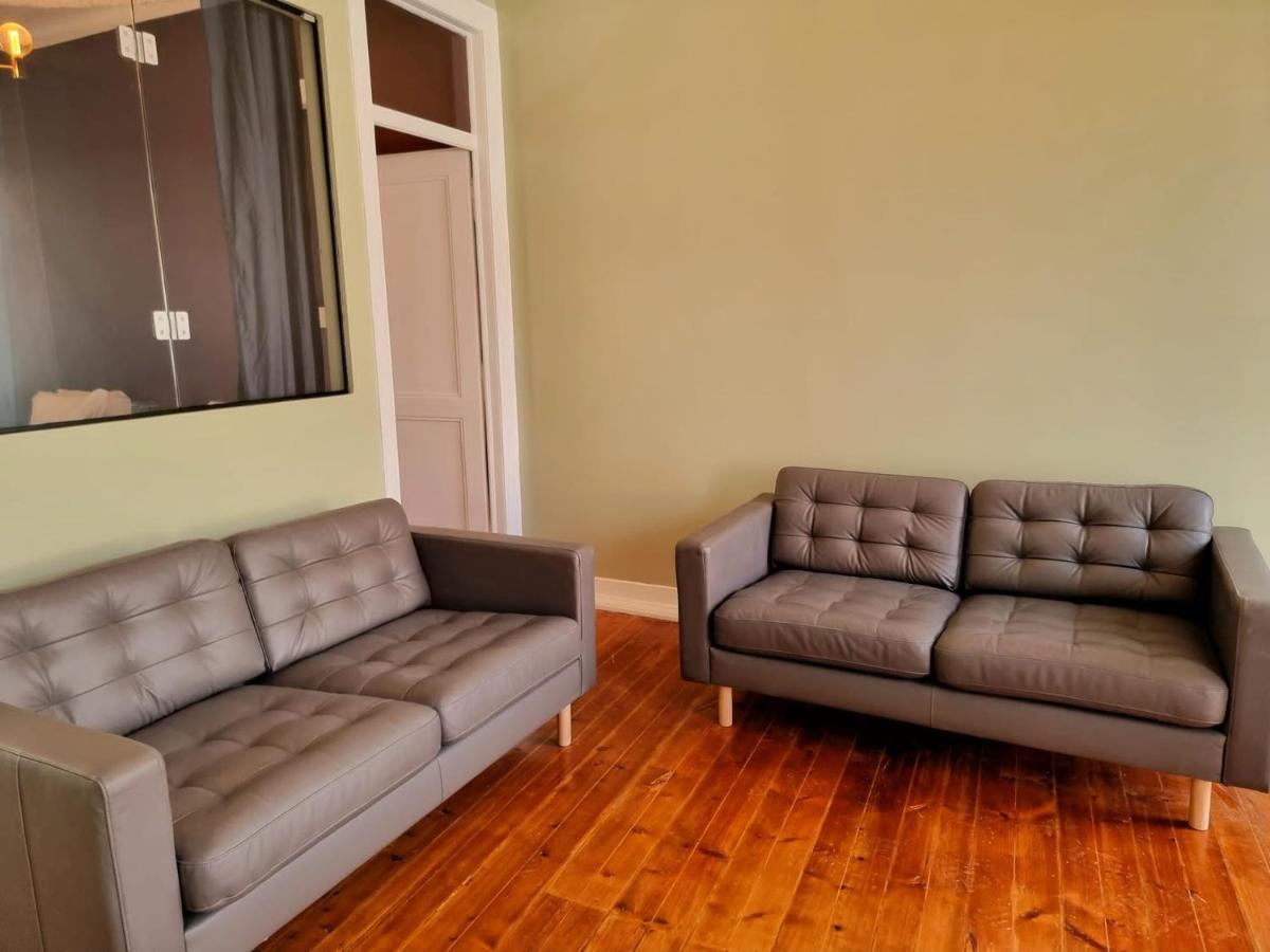 Apartment 3 Bedroom Apt, Historical Center, Tagus River View *