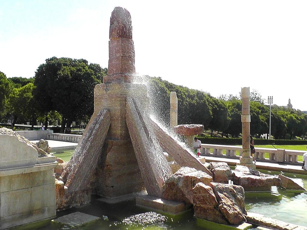 Lisbonera 2*