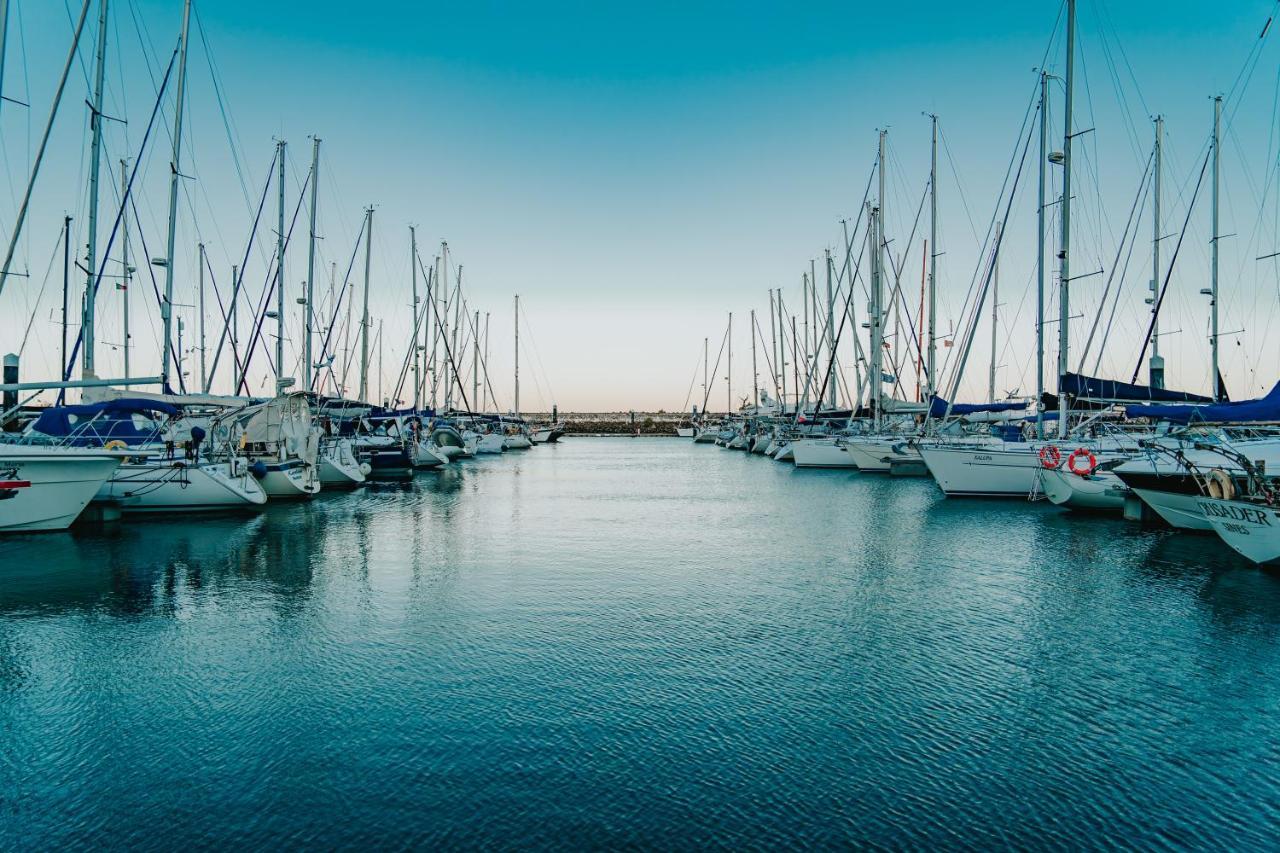 Botel Valeria, Uma Noite De Sonho *