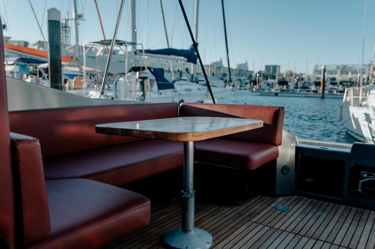 Botel Valeria, Uma Noite De Sonho Lisboa