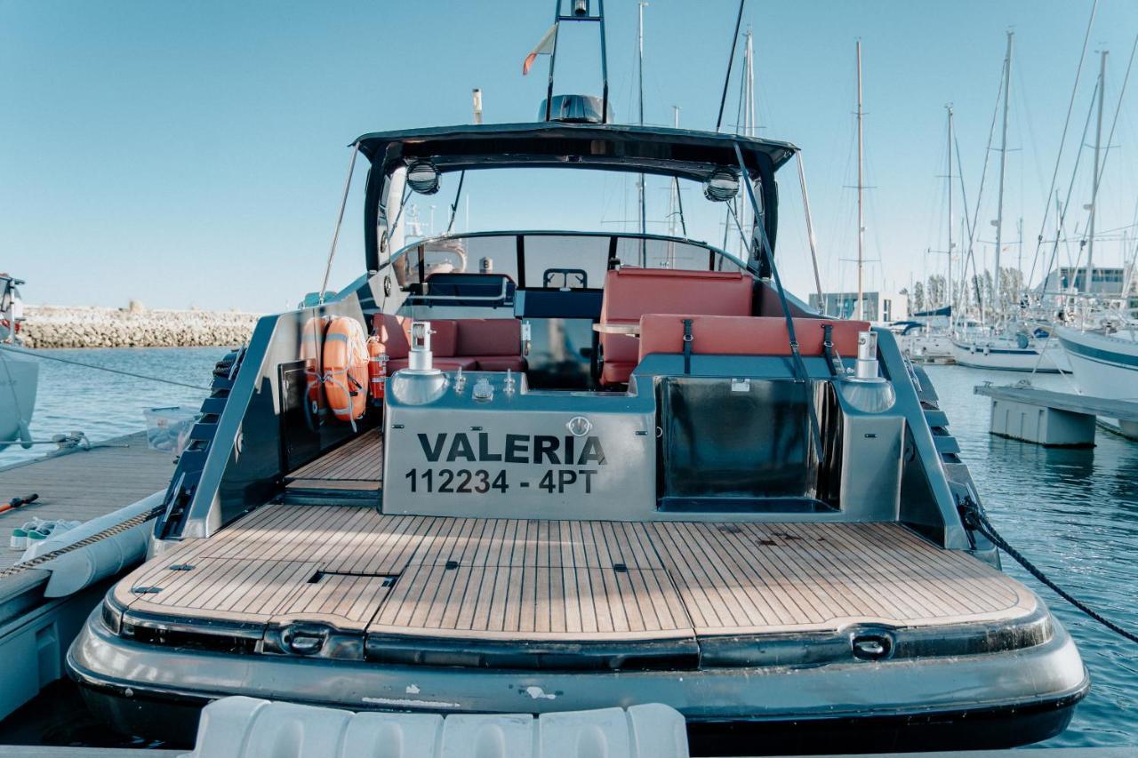 Valeria, Uma Noite De Sonho Botel *