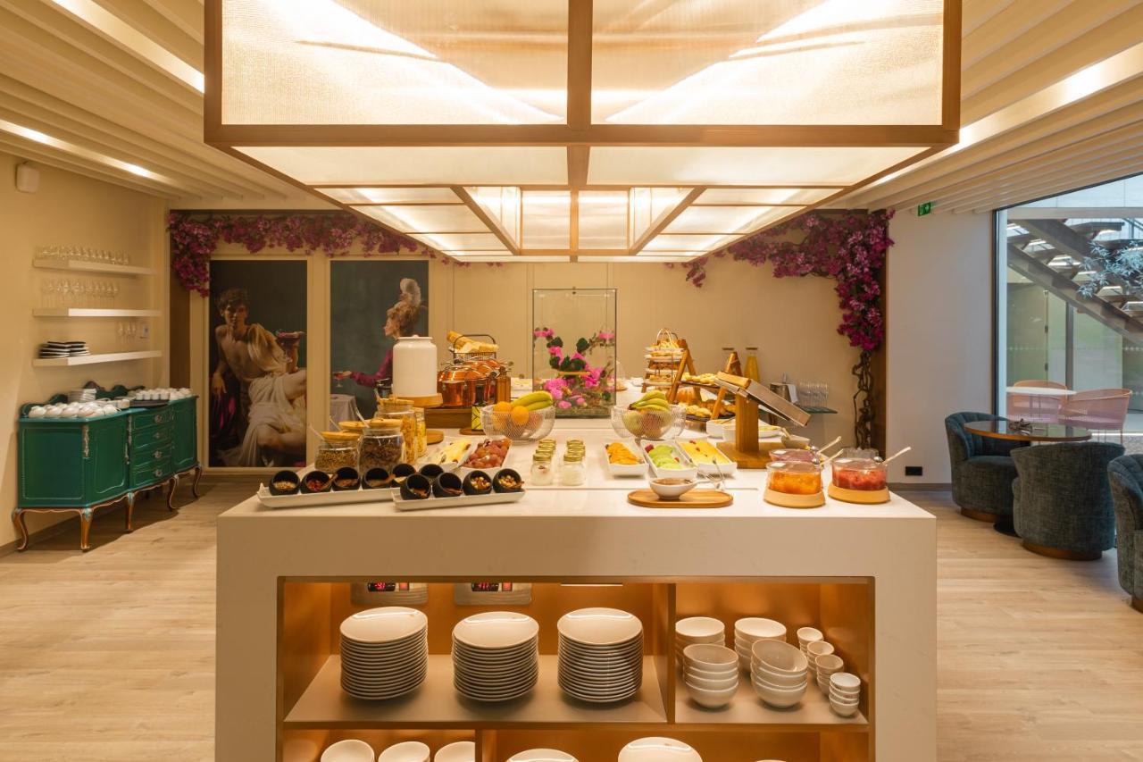 Hotel Luster