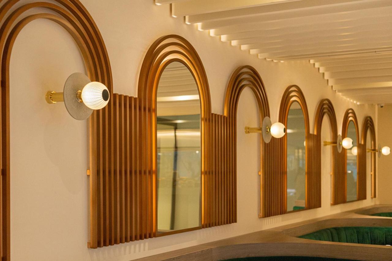 Luster Hotel 4*