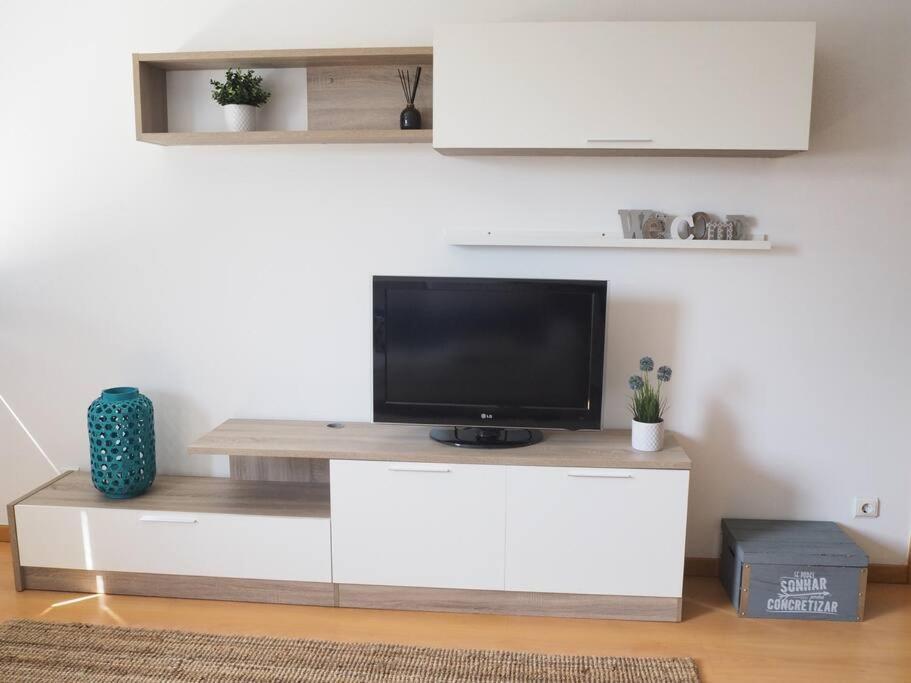Near Airport & Citycenter Free Parking