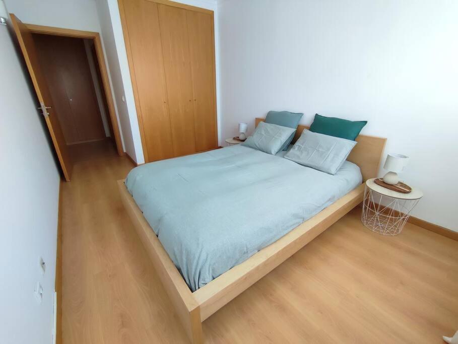 Near Airport & Citycenter Free Parking Apartamento
