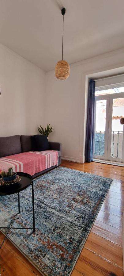 Charming To Rent *