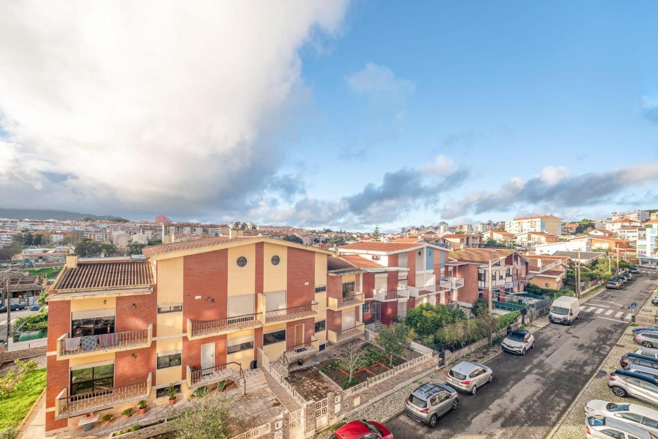 Guestready - Bright Flat Near Rio De Mouro Station Apartamento