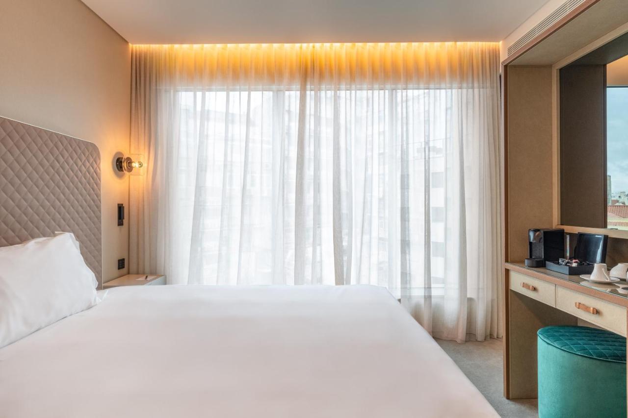 Luster Hotel