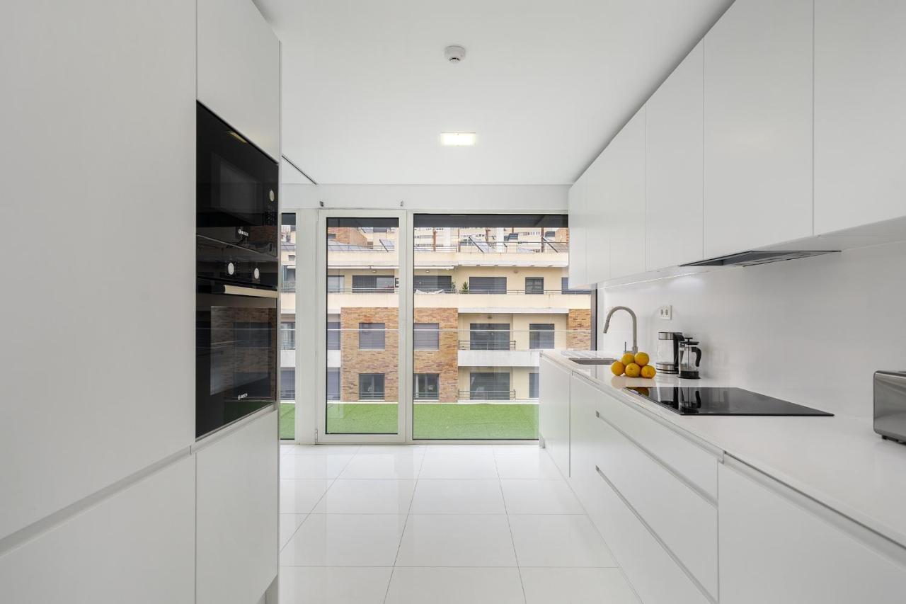 Whome Urban Retreat W/parking, Elevator & Ac By Benfica Stadium *