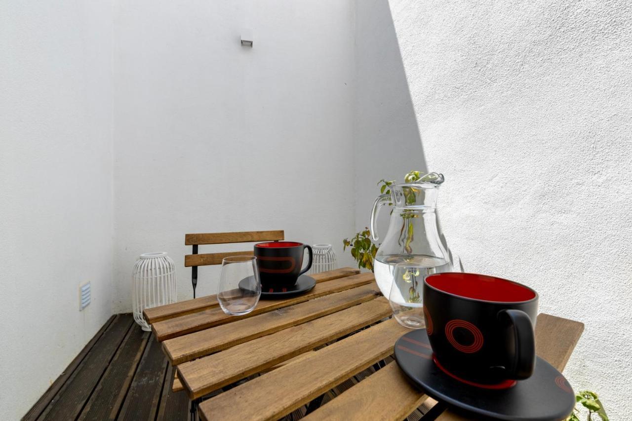 Your Dream Stay: Modern Amenities, Historic Charm Lisboa