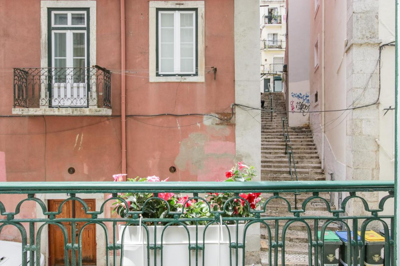 Golden Cage Chiado - Charm Historic And Cozy Apartamento Lisboa
