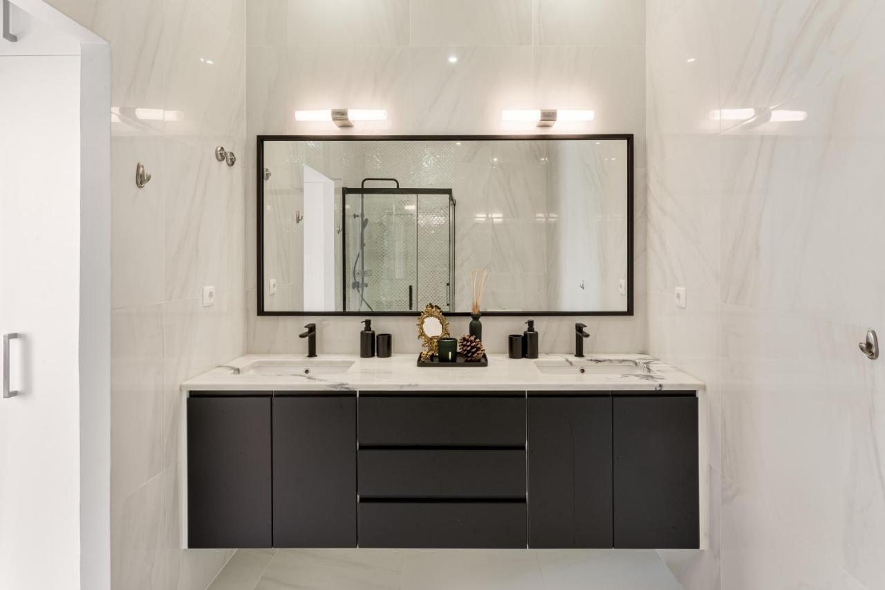 Joivy Exquisite With Patio In Graca