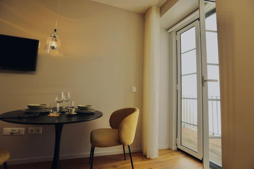 Apartamento Center History 106 Letters