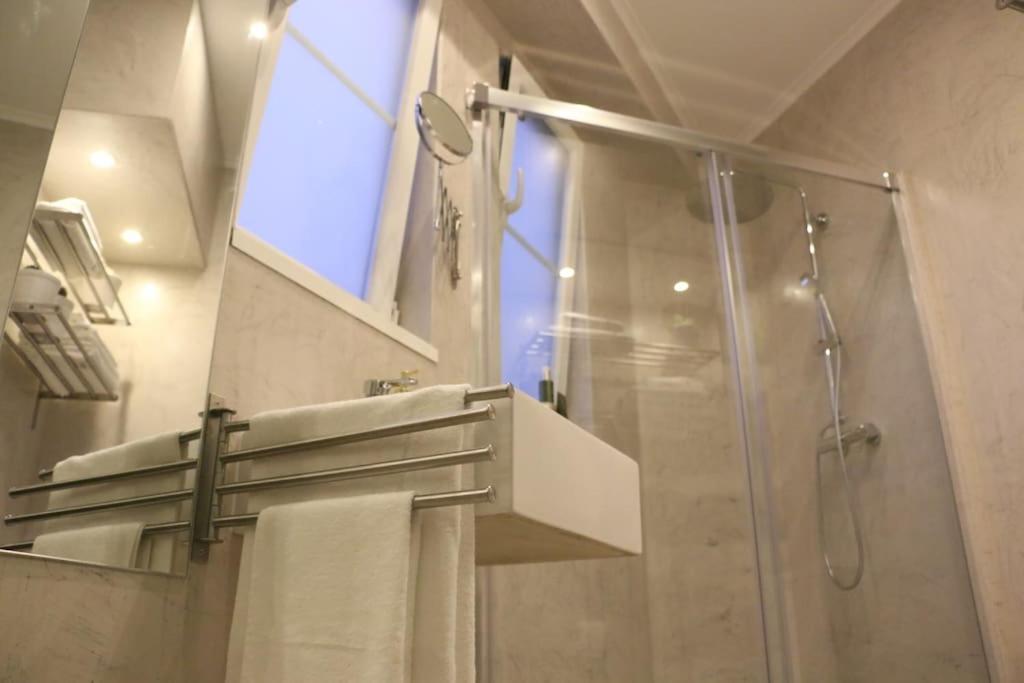 Apartamento Madalena Views - Stylish & Luxury @ Baixa *