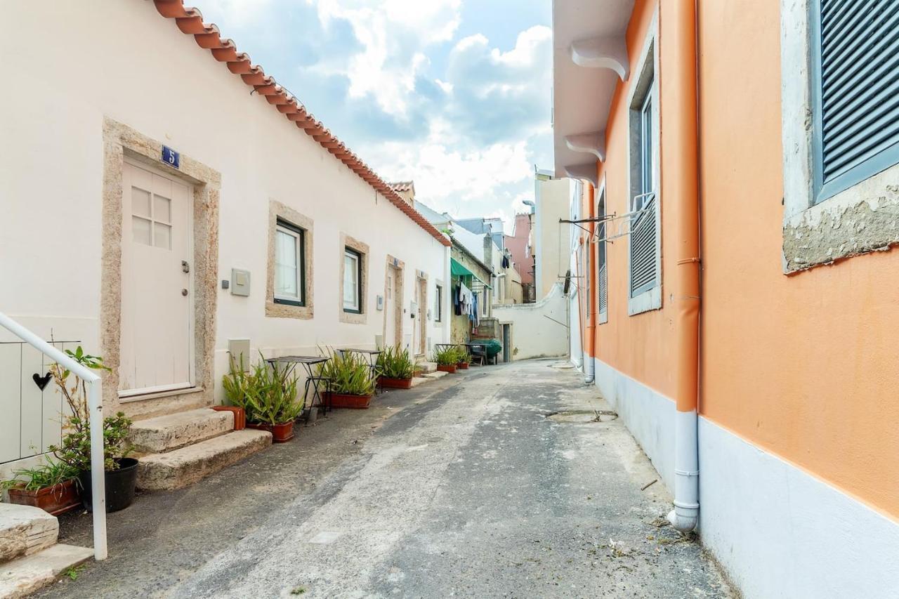 Classic Homes: Bright & In Belem *