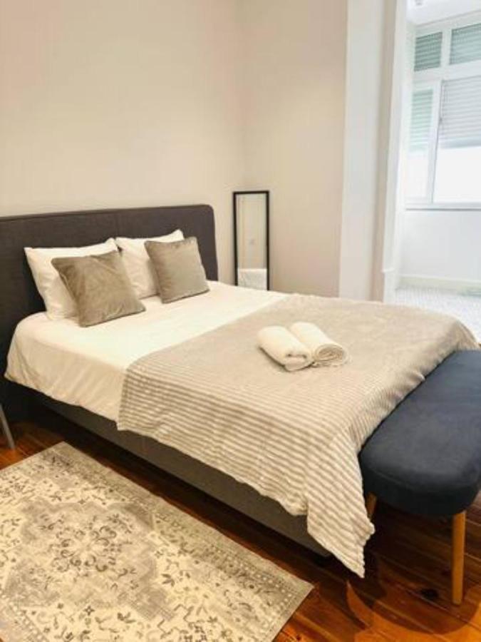 Large Flat Up 8pp *