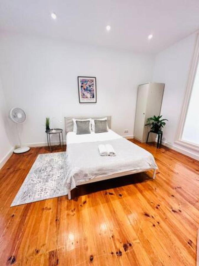 Large Flat Up 8pp *