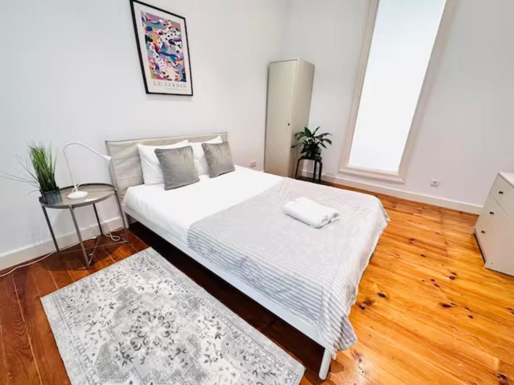 Large Flat Up 8pp Lisboa