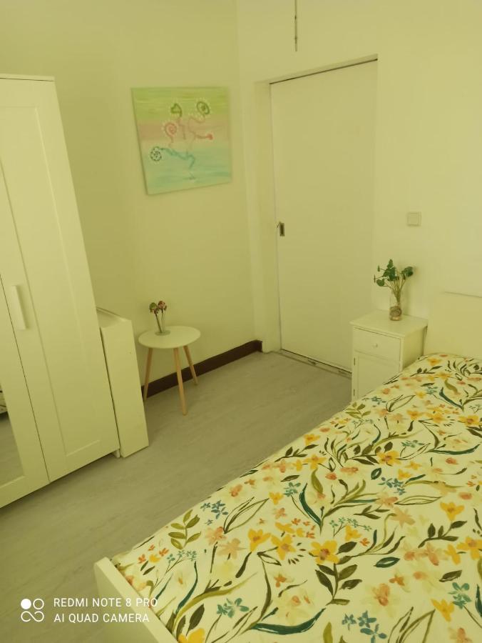 At Your Doorstep - Bedrooms Habitación en casa particular Lisboa
