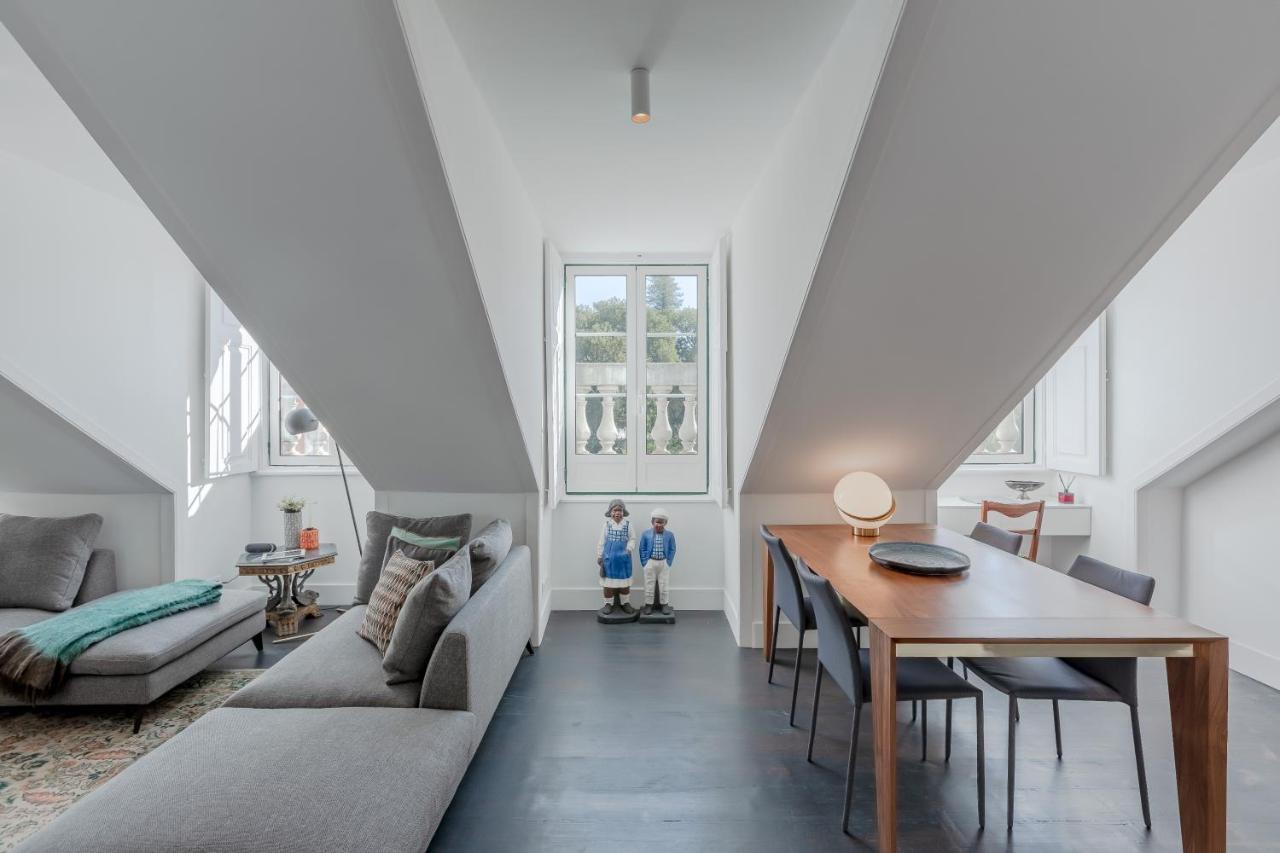 Principe Real Charming Garden View Flat At The Heart Of