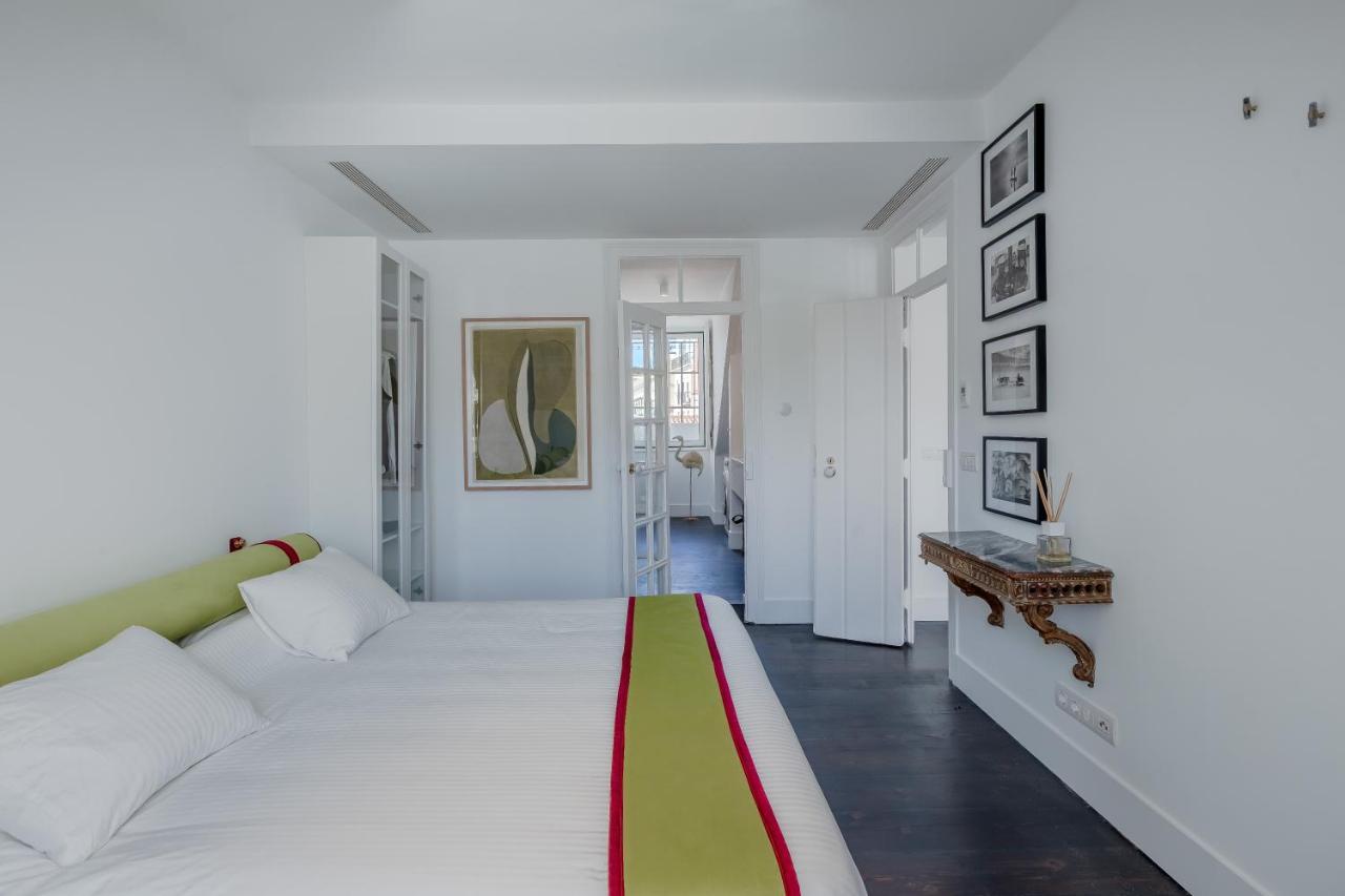 Principe Real Charming Garden View Flat At The Heart Of Lisboa