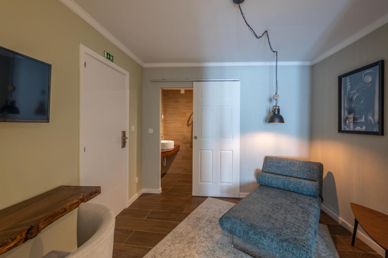 Bossa & Bed Hostal *