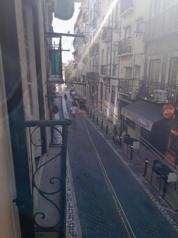 Chiado / Carmo Small Artist Lisboa