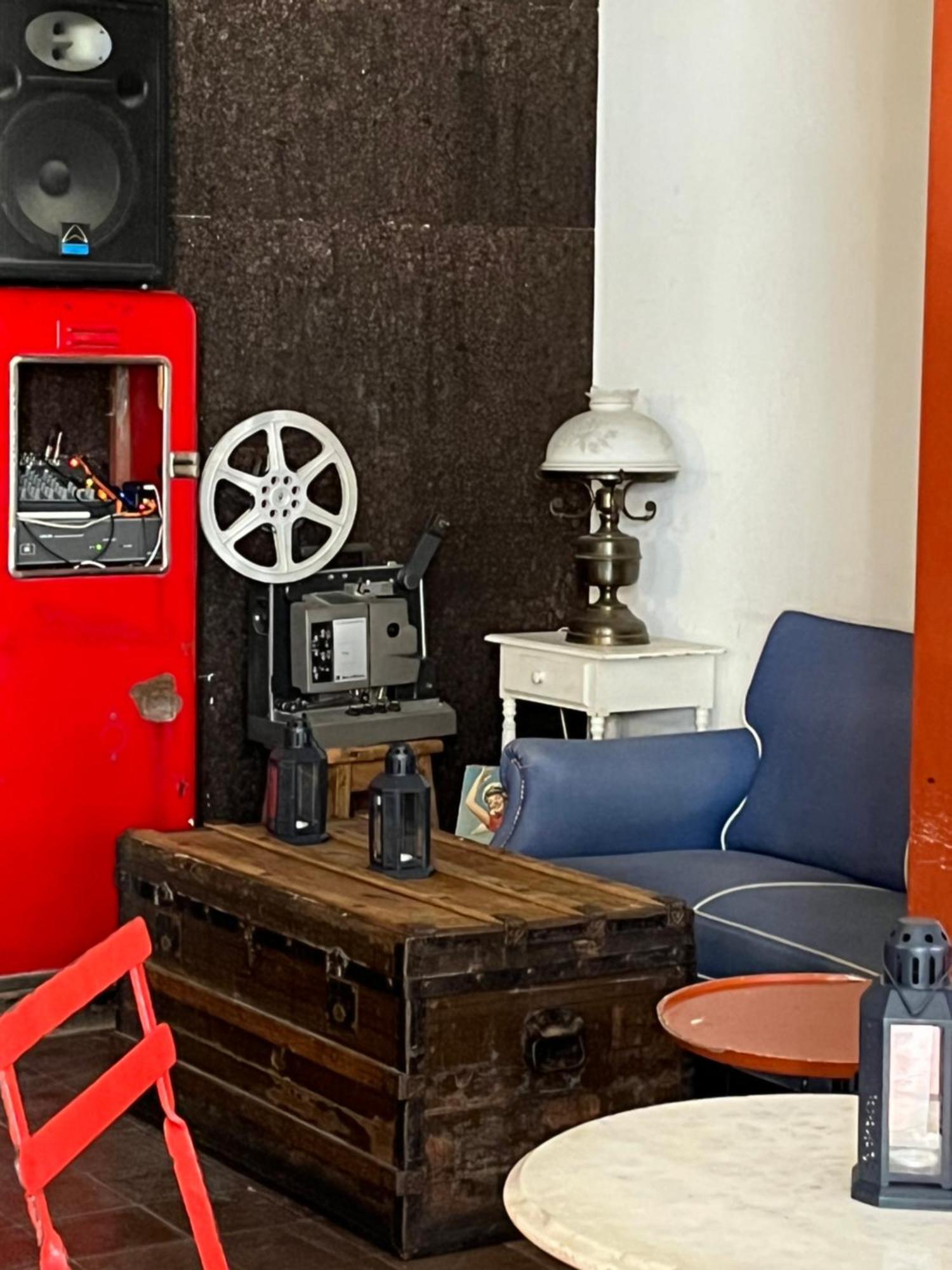 Alface Hall & Bar * Lisboa