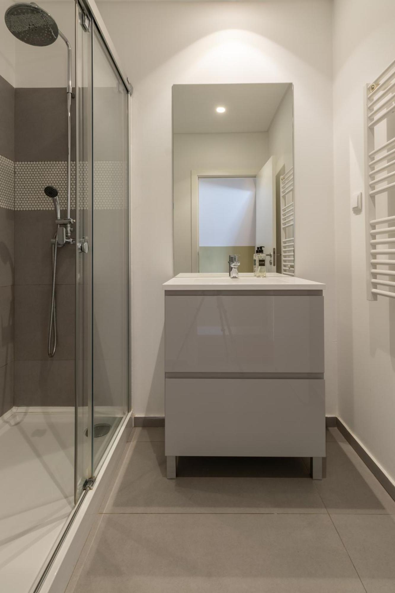 Apartamento King Bed Suite, Loft With 3wc, Ac & Self-check-in.