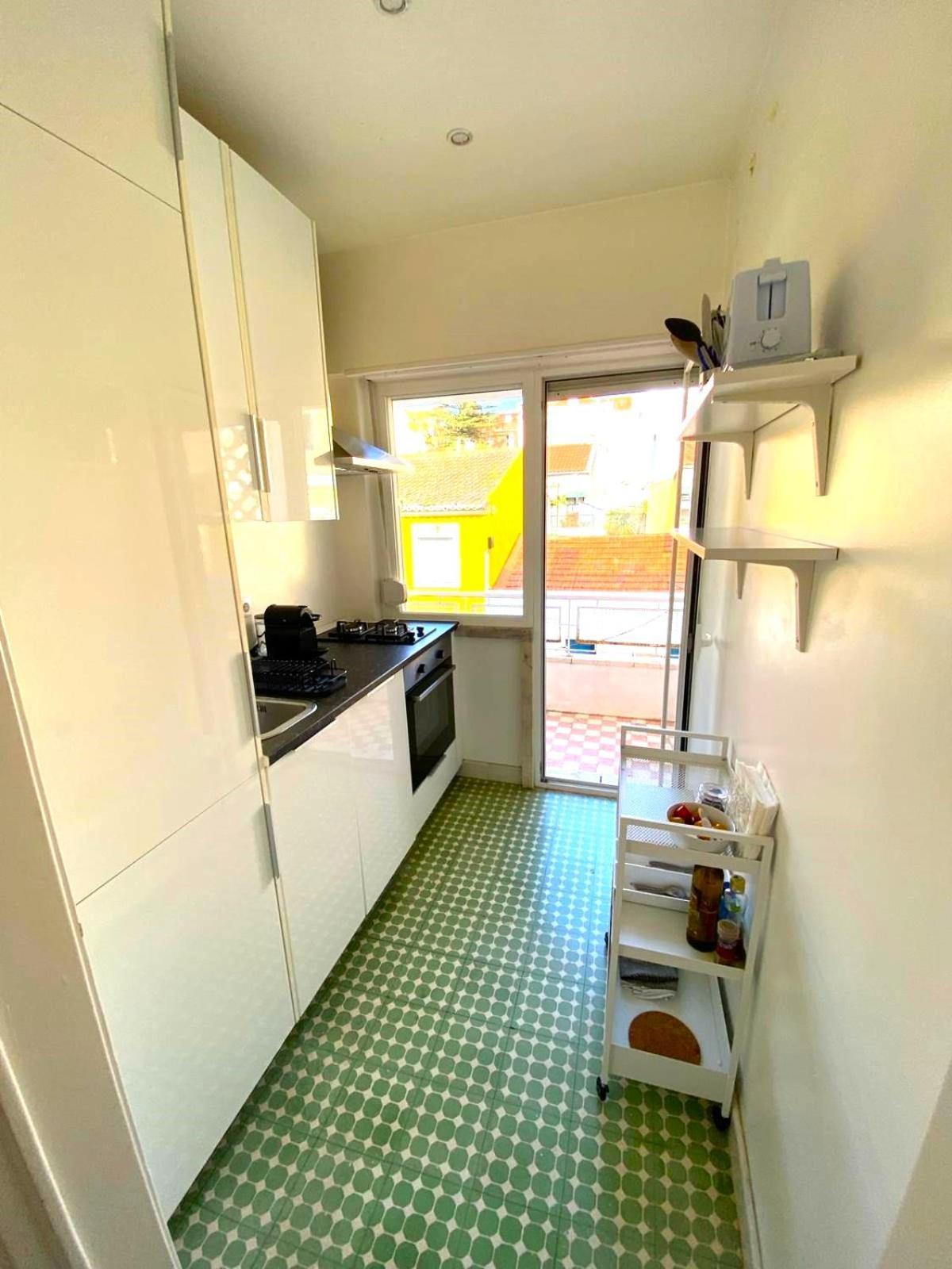 Sunny With A Balcony Apartment Lisbon