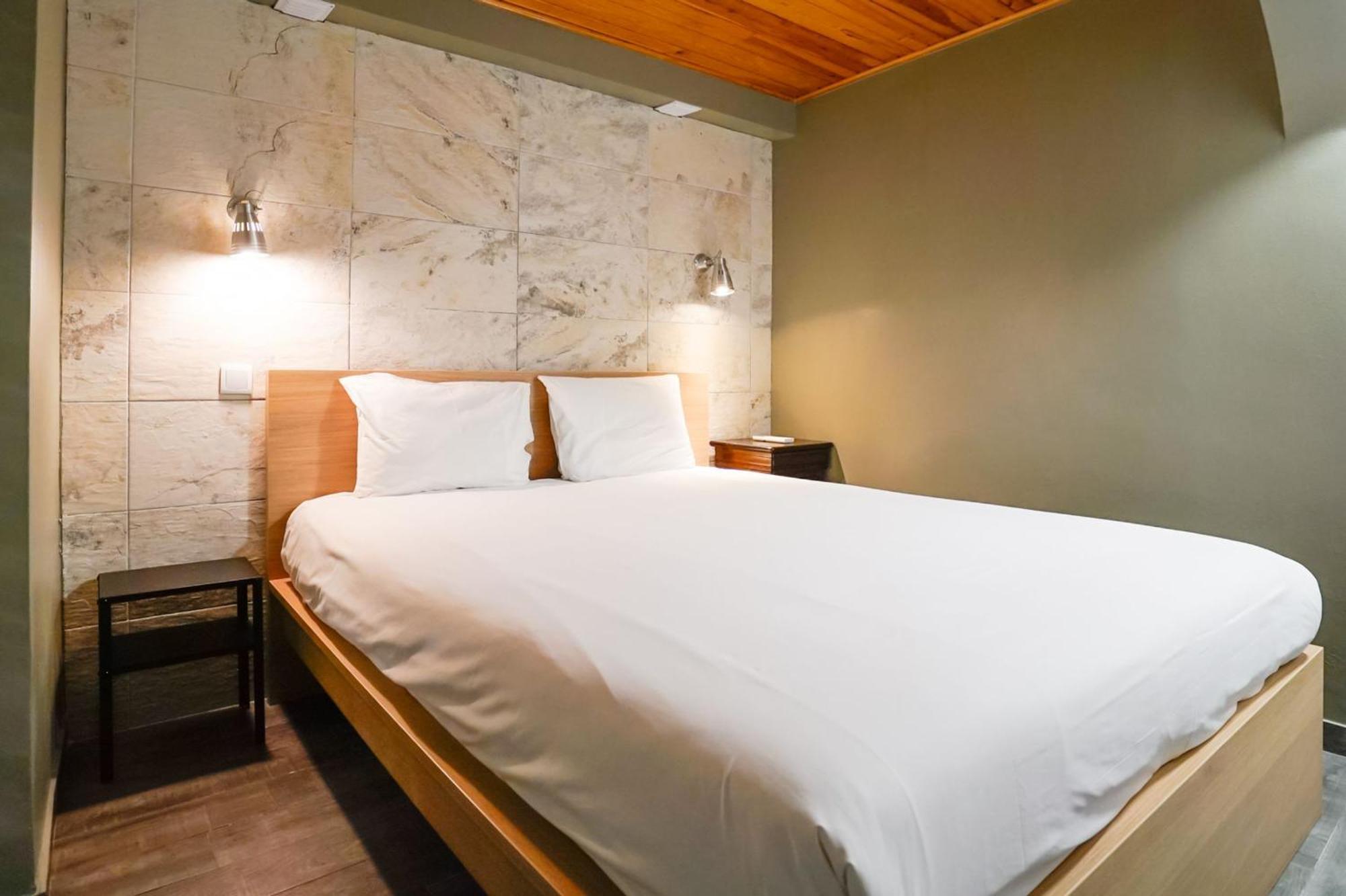 Apartment Cosmopolitan Chiado By Lovelystay Lisbon