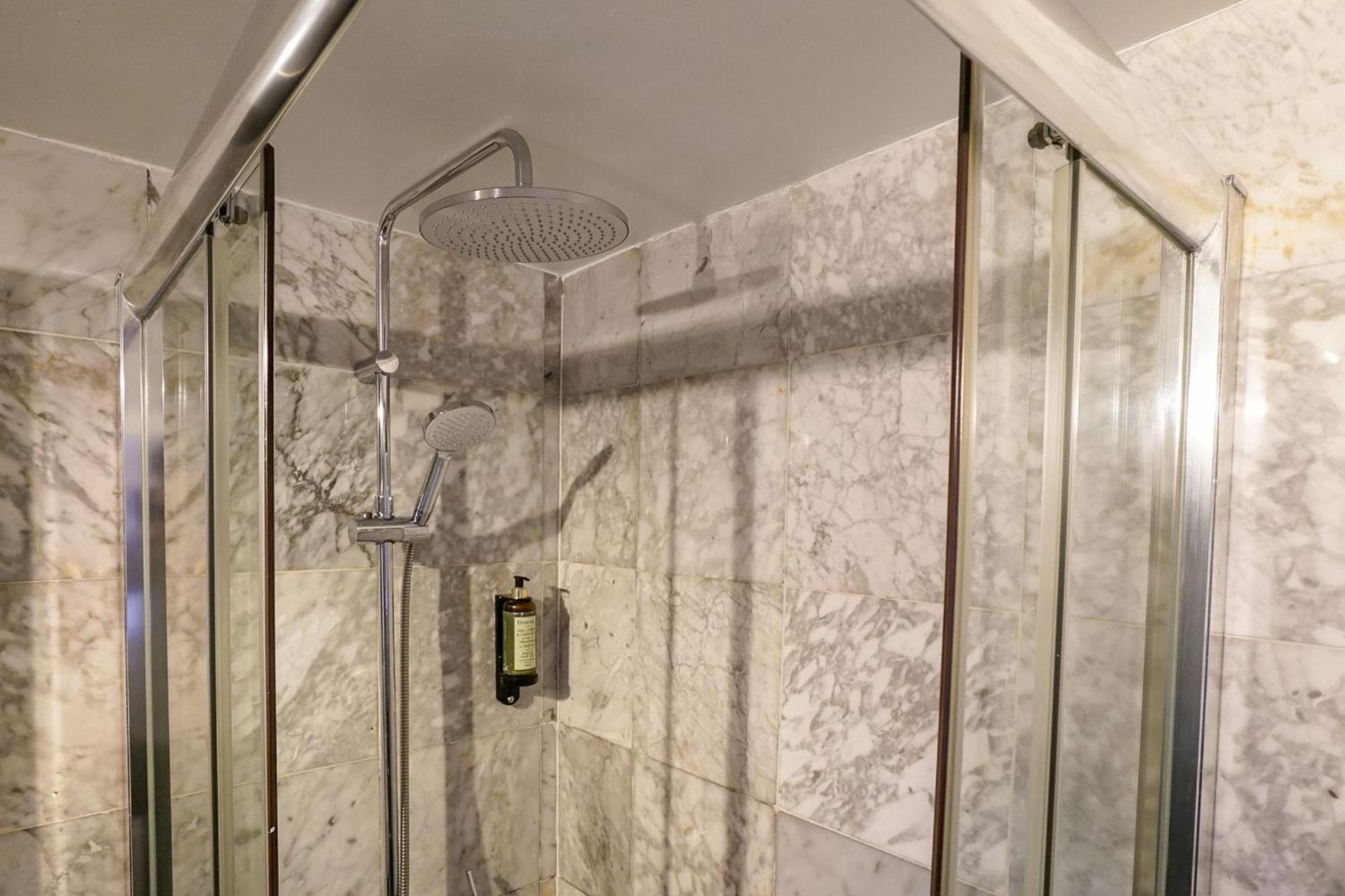 Apartment Cosmopolitan Chiado By Lovelystay Lisbon