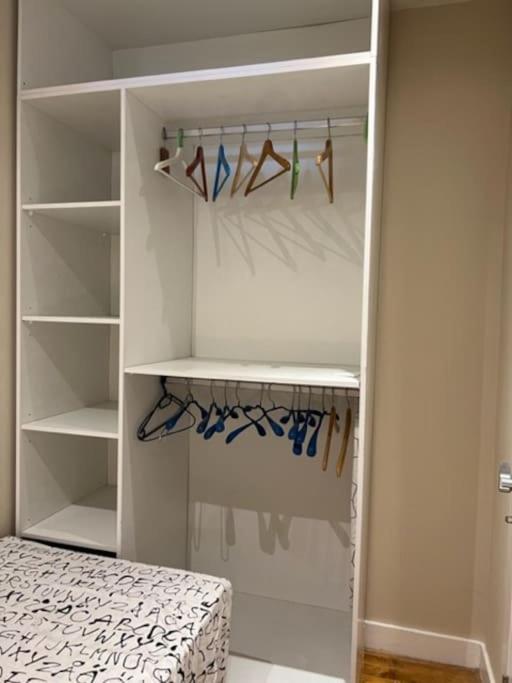 Cosy And Renewed T2 In Campolide - 1d Apartment *