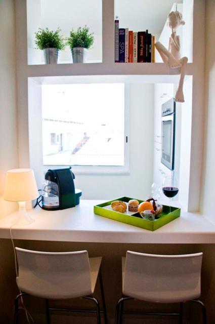 Cosy And Renewed T2 In Campolide - 1d *