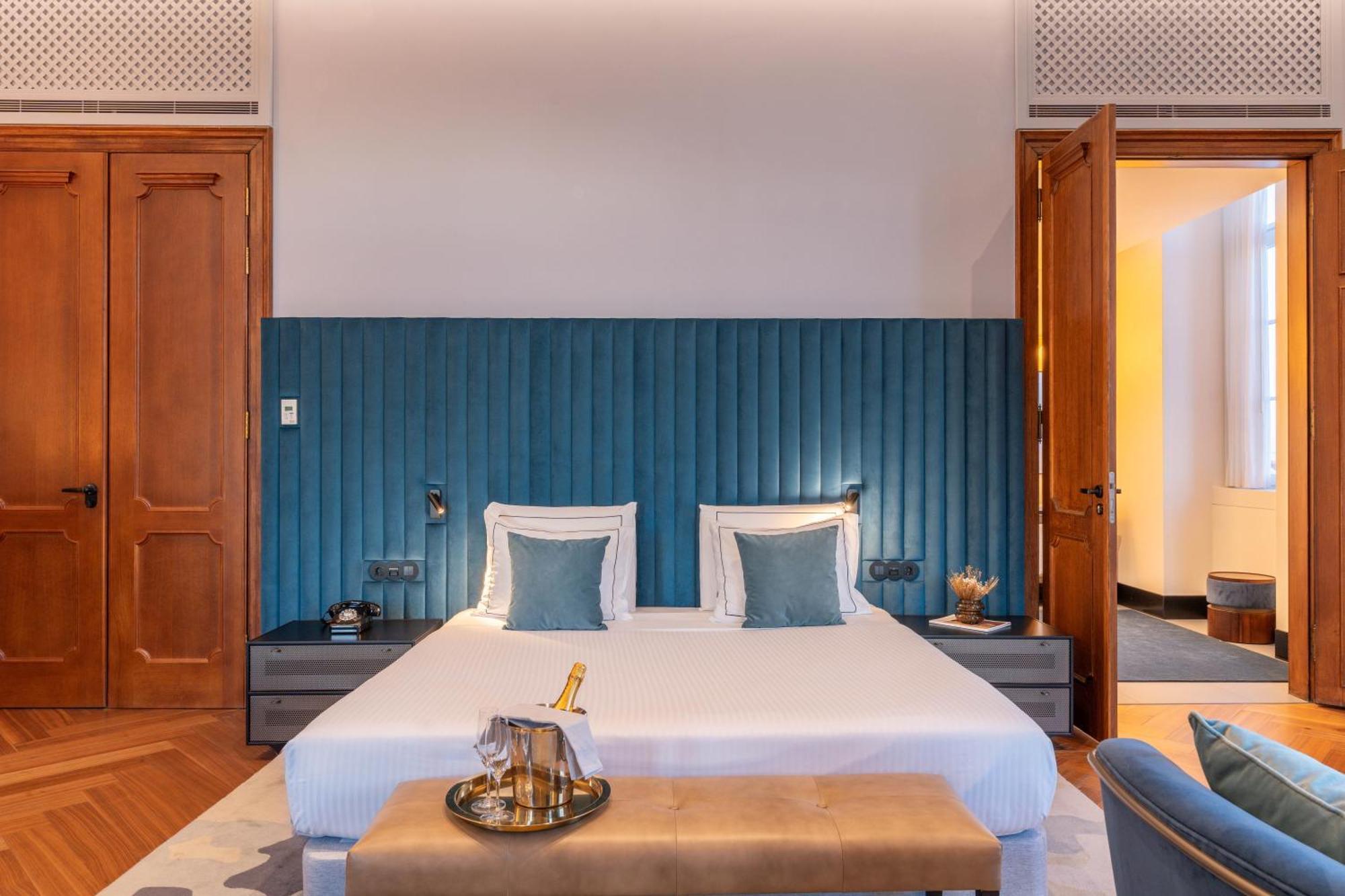 The Editory Riverside Hotel, An Historic Hotel