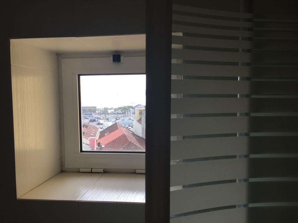 Modern Conde Barao - Sss Lisboa