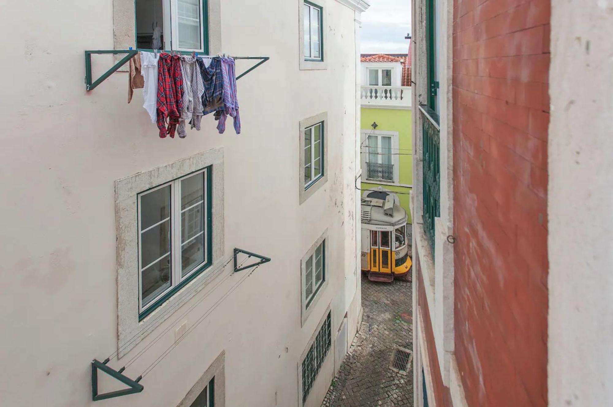 Whome Historical 2-bed Alfama Charm Apartamento