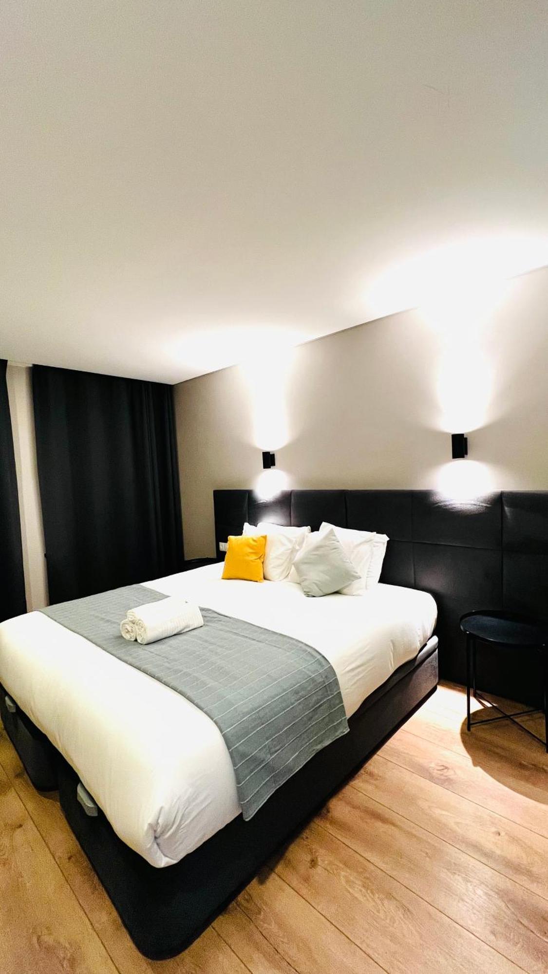 Sociedade Farmaceutica Homestay *