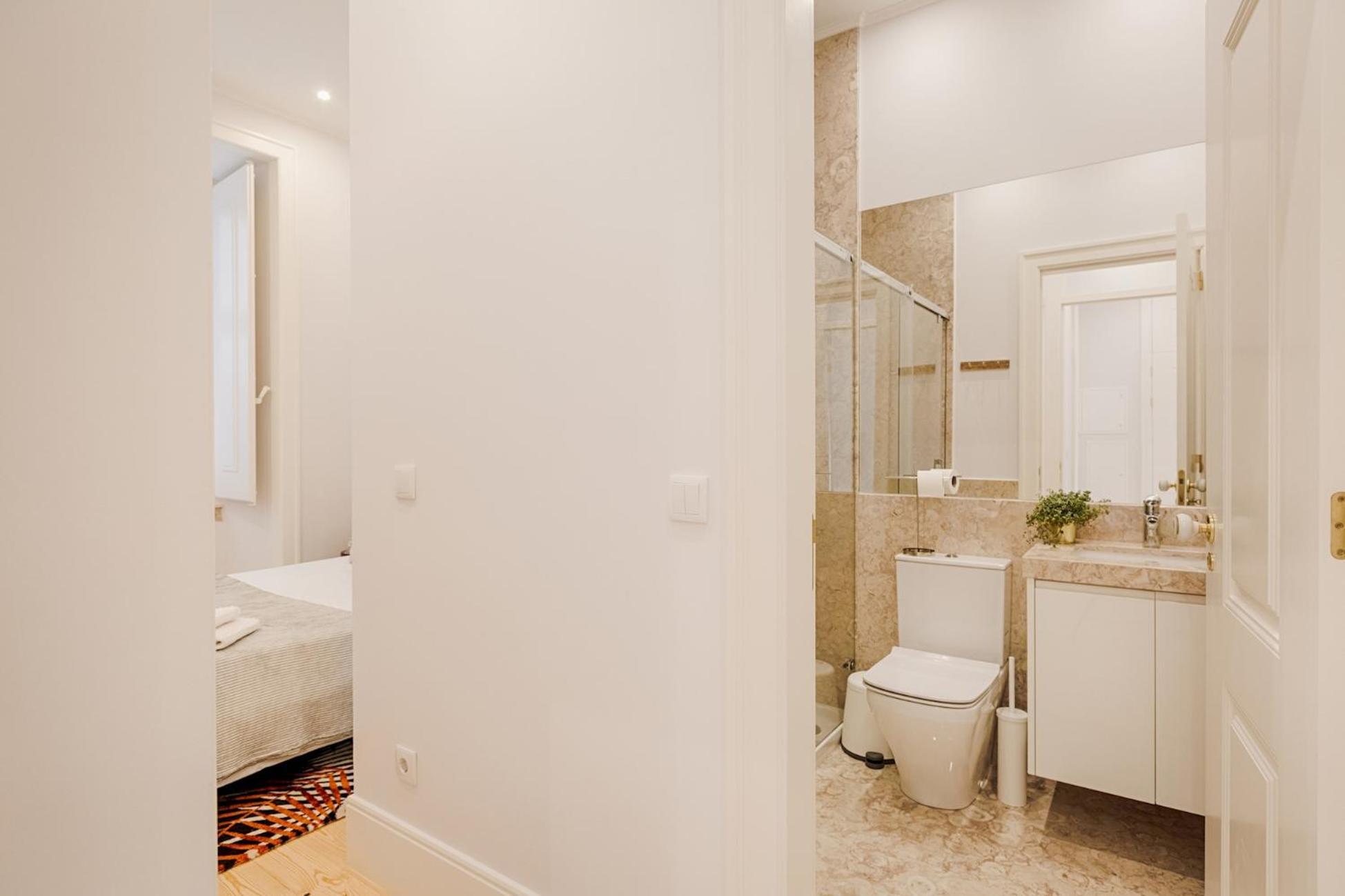 Architectural Gem In Baixa Apartment